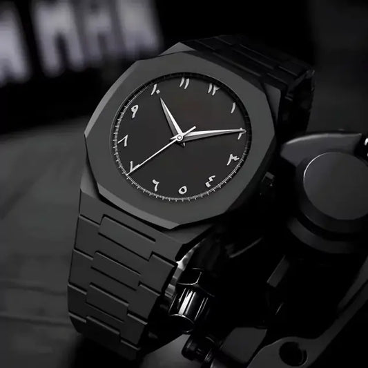 Black Minimalist Analog Wrist Aura Watch
